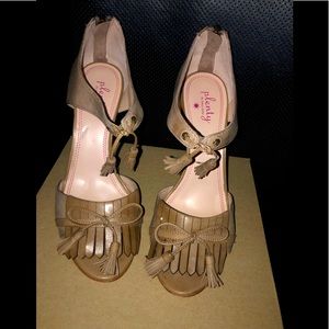 👇🏻$Reduced to lowest price. Tracey Reese Adorable “Plenty” stiletto sandals